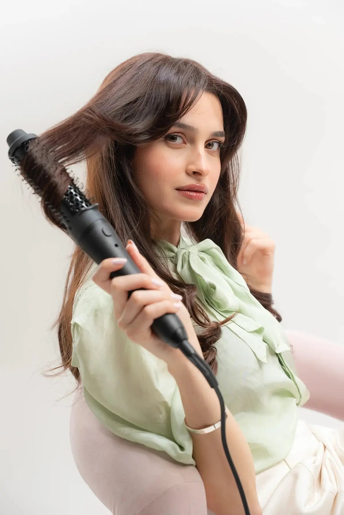 FOR VOLUMINOUS STYLING
